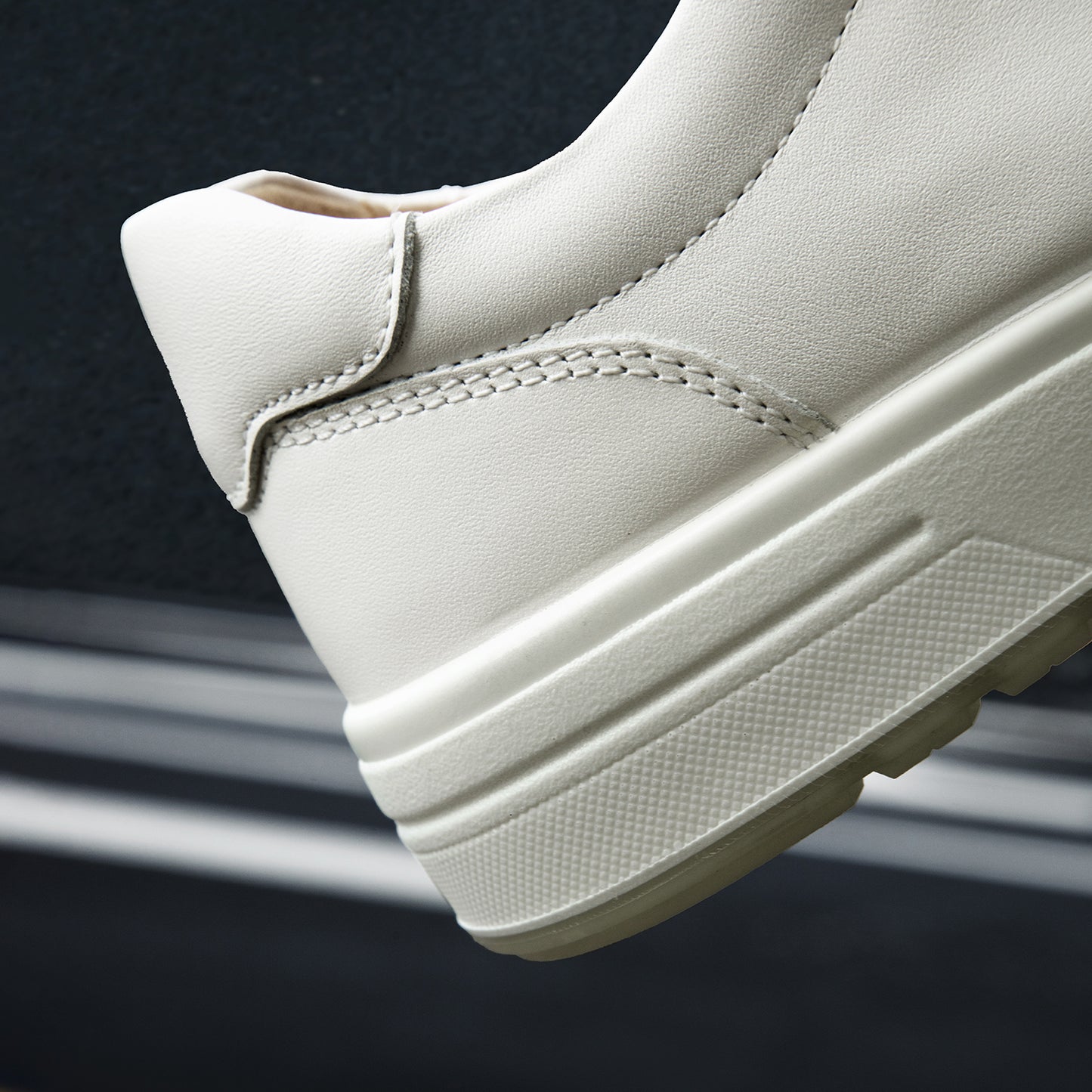 Desai men's small white sneakers men's autumn casual shoes with light leather men's board shoes thick soles increase men's shoes DS9519
